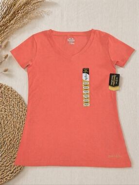 Noble Outfitters Tug-Free V-Neck Tee Medium Coral Stretch Workwear NWT